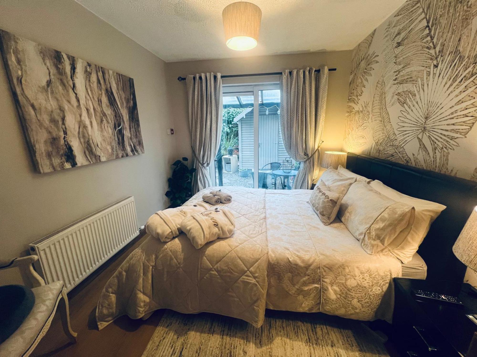 קורק Fernway Residence Entire Property מראה חיצוני תמונה